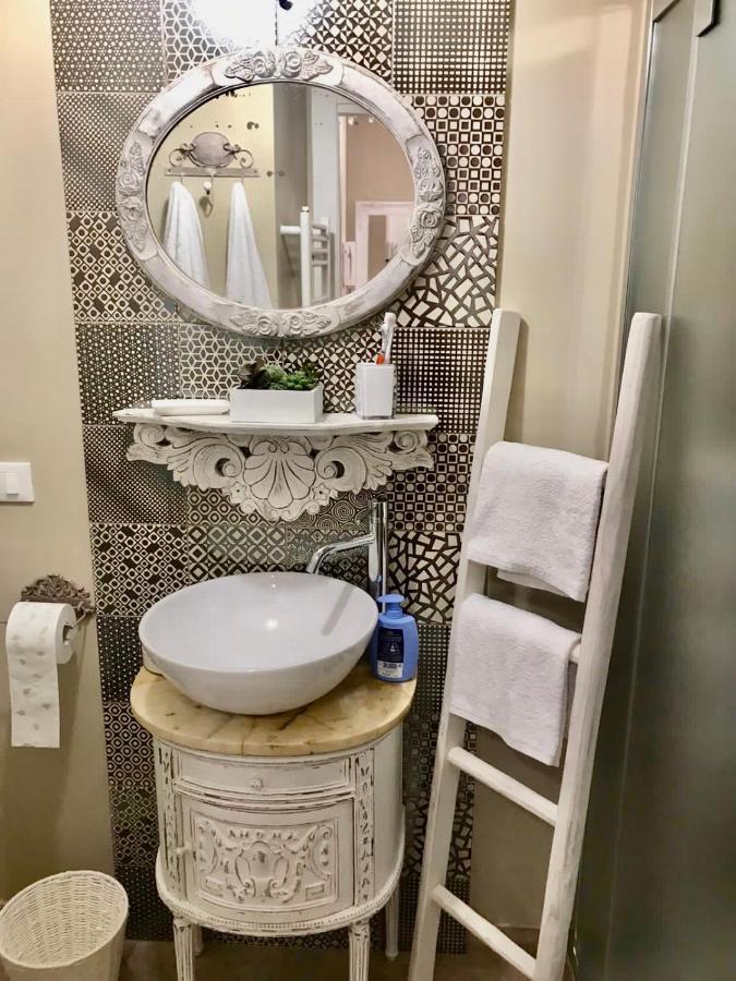 Castelvecchio Loft Apartment เวโรนา ภายนอก รูปภาพ